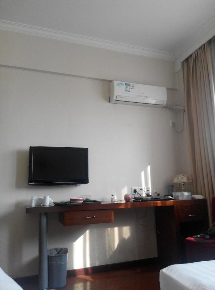 Tianjin Jingjin Hotel Екстериор снимка